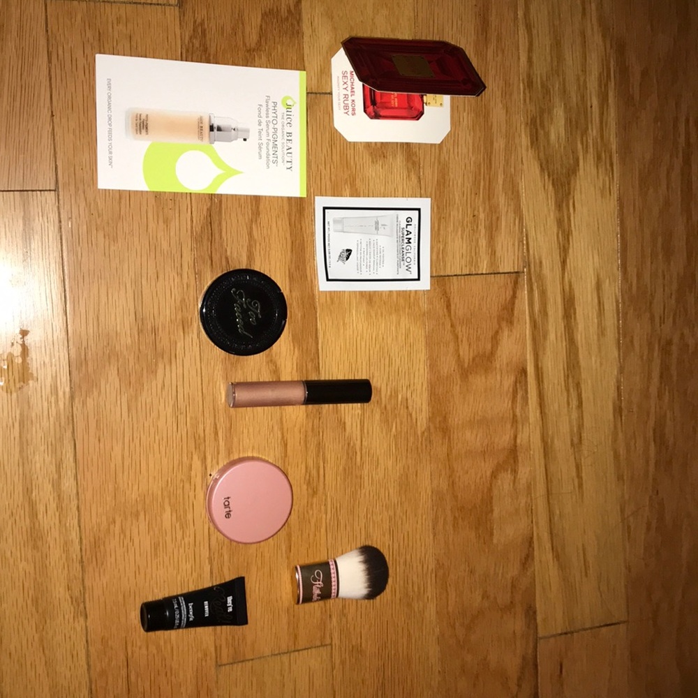 Mini make up bundle
